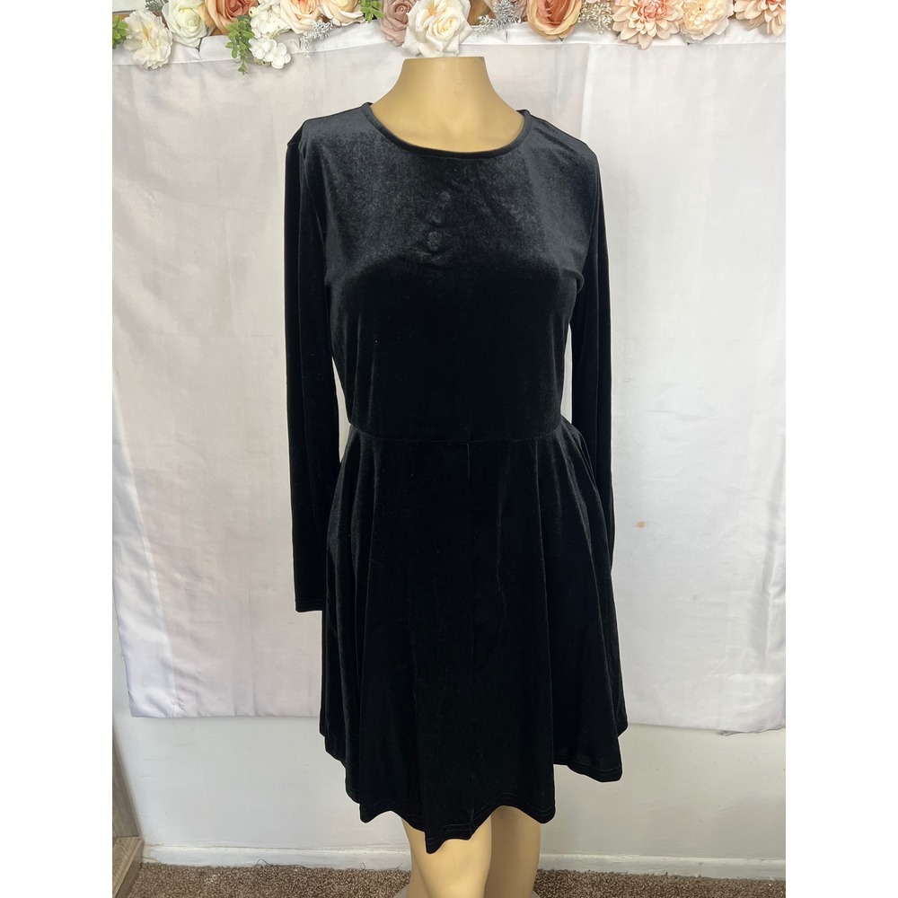 Black Velvet Long Sleeve Fit and Flare Mini Dress Round Neck SKC swdress07201026
